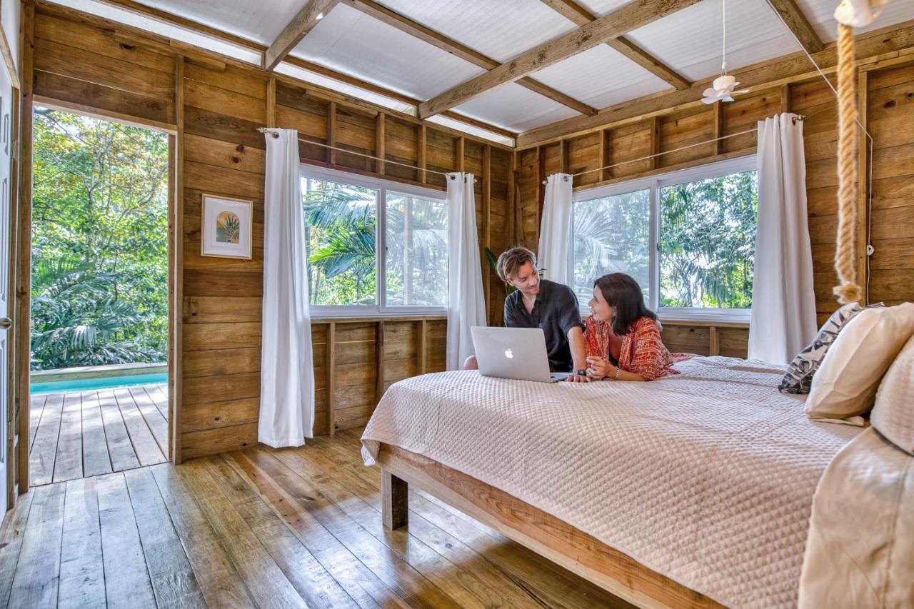 Big Bight Monkey Tiny House - Private Swimming Poolヴィラ エクステリア 写真