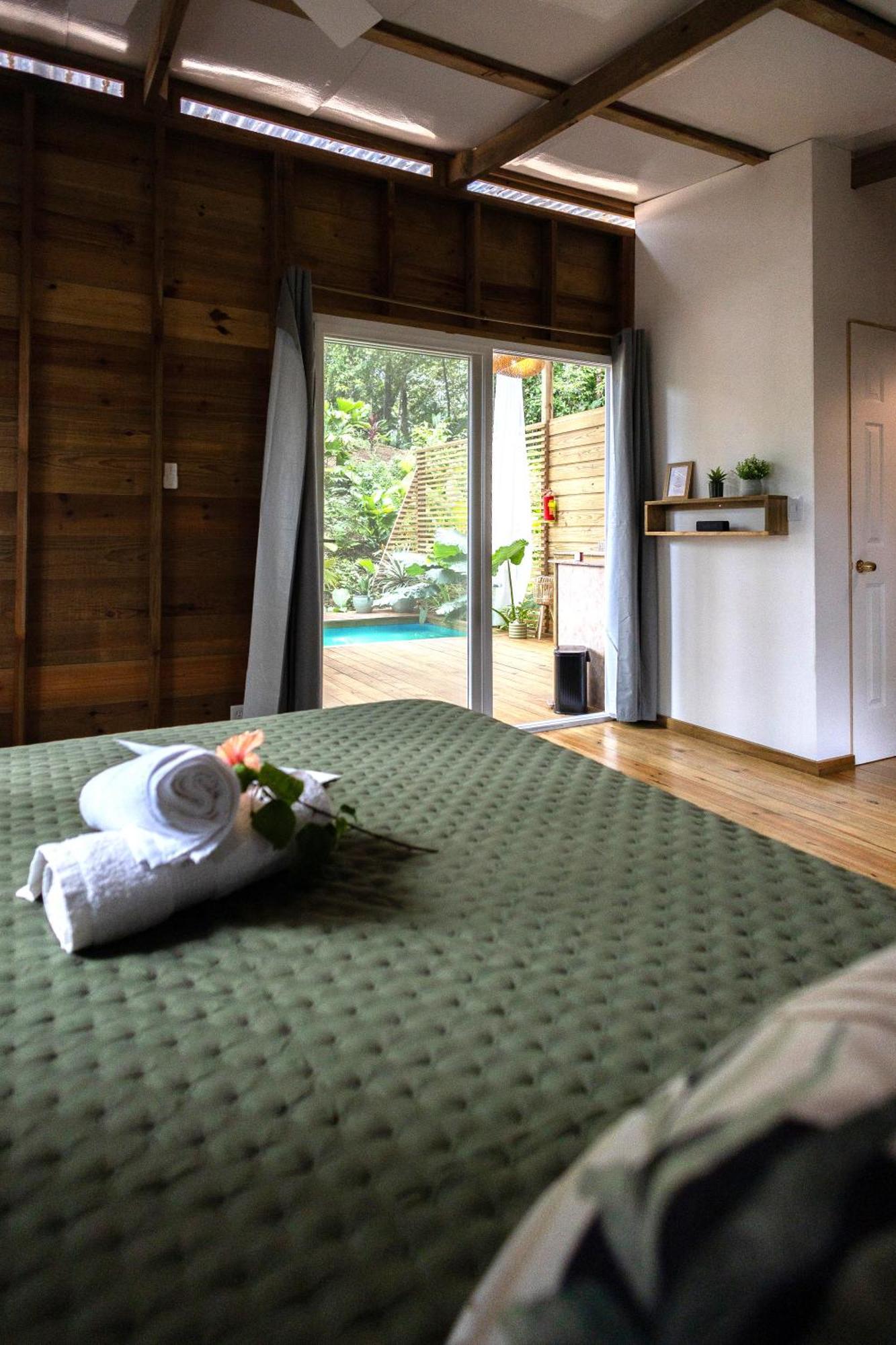 Big Bight Monkey Tiny House - Private Swimming Poolヴィラ エクステリア 写真